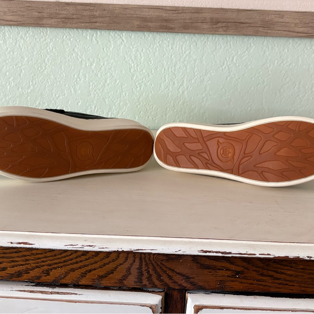 Born Marle Slip on Sneaker - Picture 5 of 8